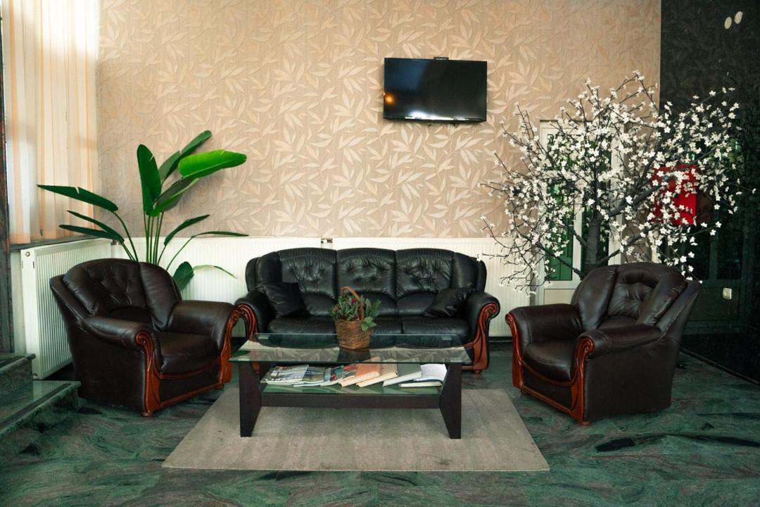 Hotel Zeleni Vir Ni 外观 照片