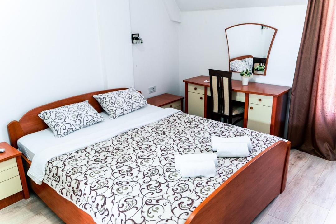 Hotel Zeleni Vir Ni 外观 照片
