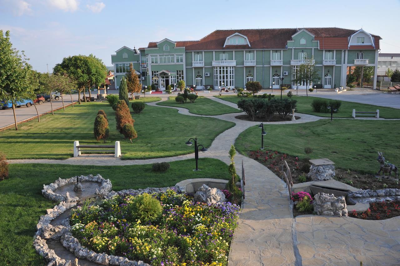 Hotel Zeleni Vir Ni 外观 照片